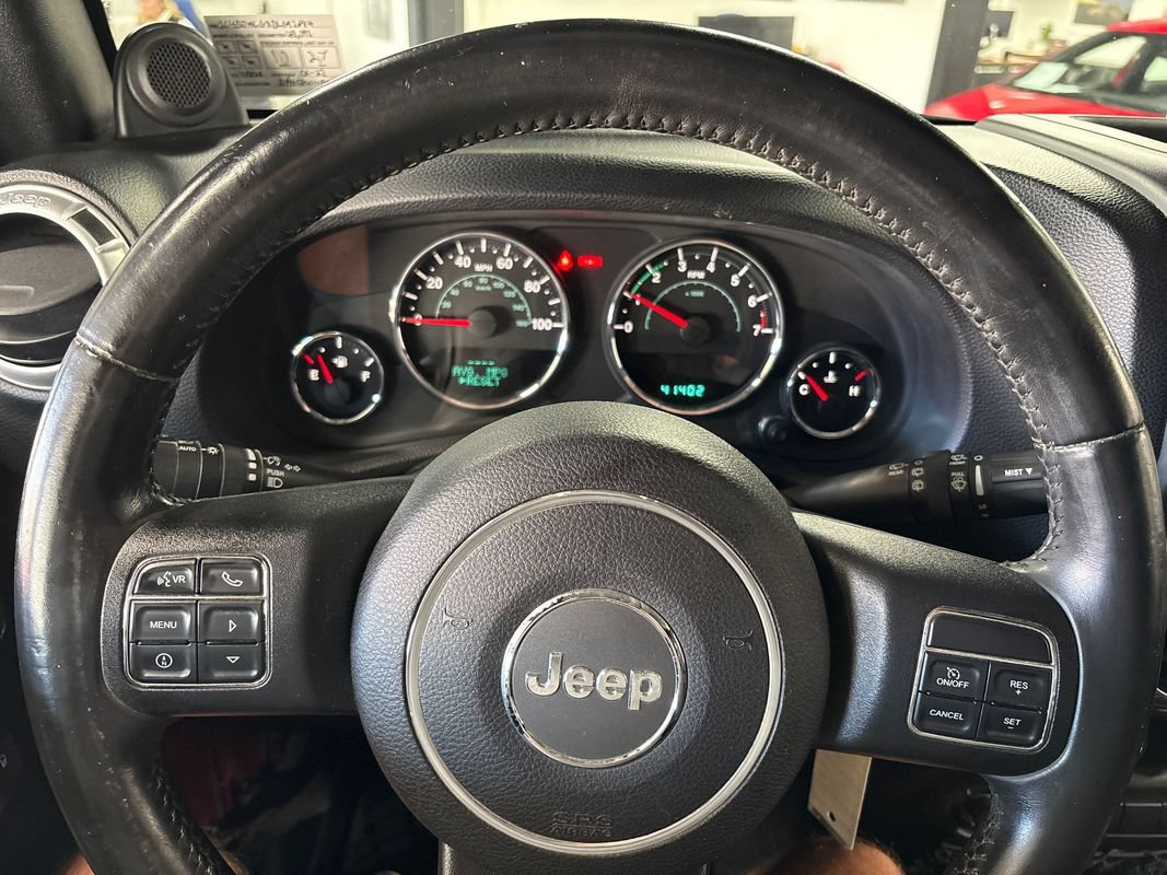 Used 2013 Jeep Wrangler Rubicon w/ PWR Convenience Group AWD/4WD image 38