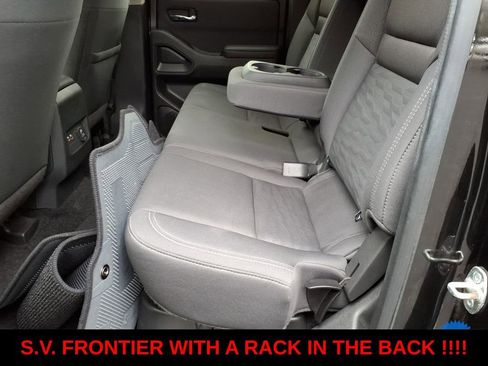 Used 2023 Nissan Frontier SV w/ SV Convenience Package image 11