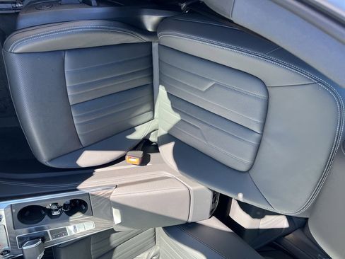 Used 2025 Audi A6 Premium Plus w/ Premium Plus Package image 65