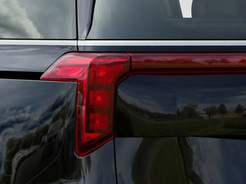New 2026 Kia Carnival FWD image 11