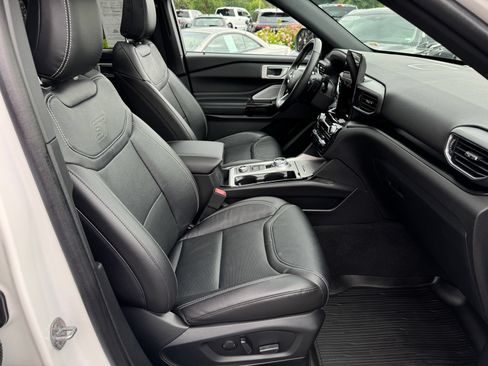 Used 2023 Ford Explorer ST w/ Technology Package AWD/4WD image 37