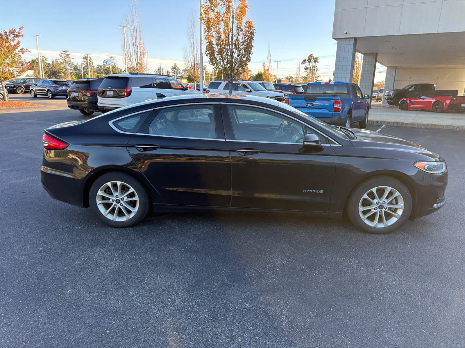 Used 2019 Ford Fusion SEL FWD image 6