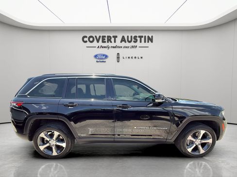 Used 2023 Jeep Grand Cherokee 4WD 4xe image 6