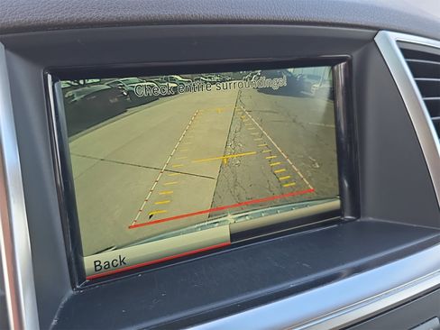 Used 2015 Mercedes-Benz ML 350 2WD image 23