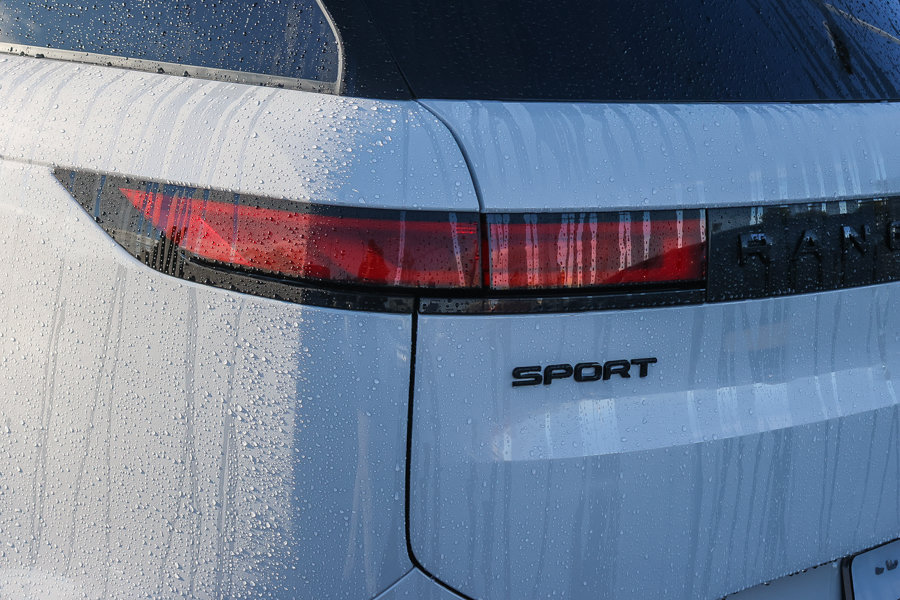 New 2026 Land Rover Range Rover Sport Dynamic SE AWD/4WD image 11