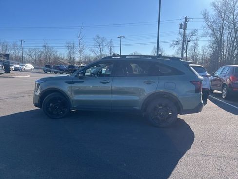 Used 2024 Kia Sorento X-Line EX image 3