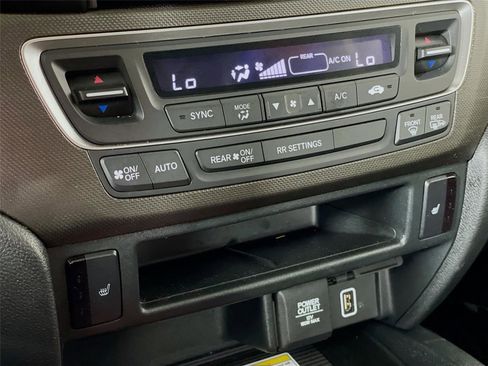 Used 2022 Honda Passport TrailSport image 21
