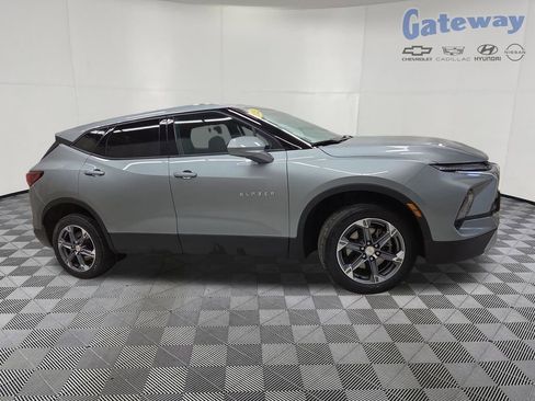 Used 2025 Chevrolet Blazer LT AWD/4WD image 1