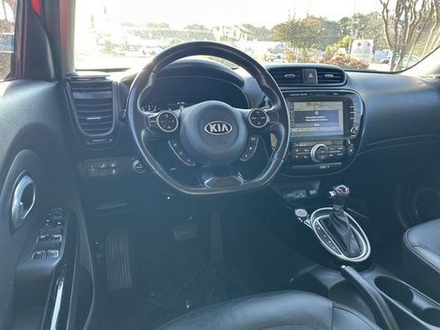 Used 2018 Kia Soul ! w/ Tech Package image 24