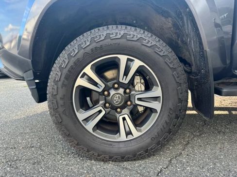Used 2019 Toyota Tacoma TRD Sport RWD image 26