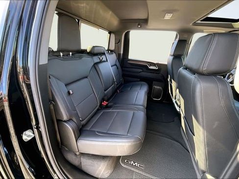 Used 2025 GMC Sierra 3500 Denali w/ Denali Reserve Package image 26