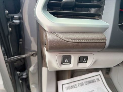 Used 2021 GMC Acadia SLE image 19