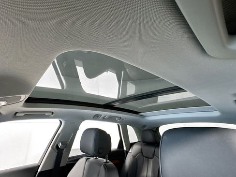 Used 2021 Audi Q5 e Prestige w/ Prestige Package image 5