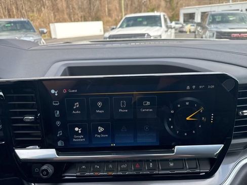 New 2026 Chevrolet Silverado 1500 High Country AWD/4WD image 9
