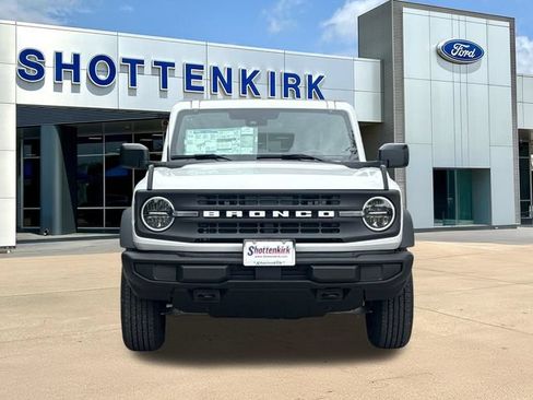 New 2026 Ford Bronco 4-Door AWD/4WD image 2