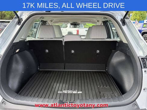 Used 2023 Toyota Corolla Cross L AWD/4WD image 10