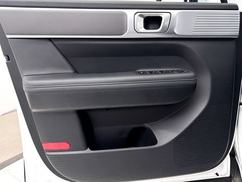 Used 2025 Hyundai Santa Fe SEL FWD image 27