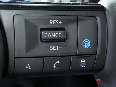 New 2026 Nissan Kicks SR w/ SR Premium Package AWD/4WD image 28