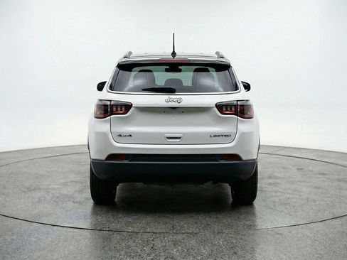 Used 2025 Jeep Compass Limited AWD/4WD image 7