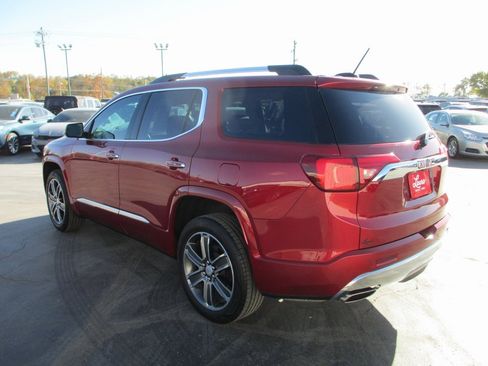 Used 2019 GMC Acadia Denali image 6