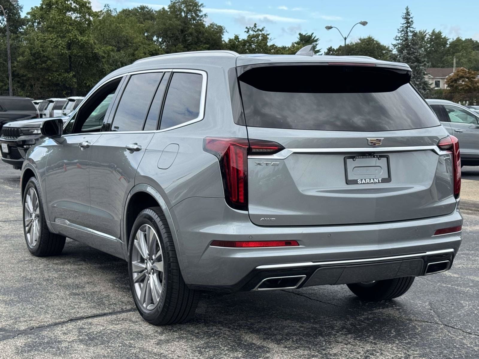Certified 2023 Cadillac XT6 Premium Luxury w/ Technology Package AWD/4WD image 7