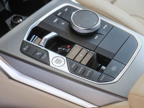 Used 2025 BMW 330i xDrive Sedan image 16