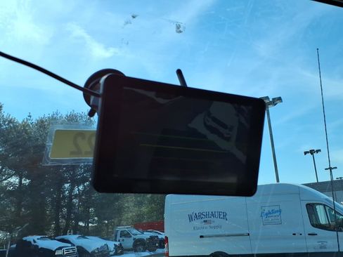 Used 2018 Ford E-350 and Econoline 350 Super Duty image 20