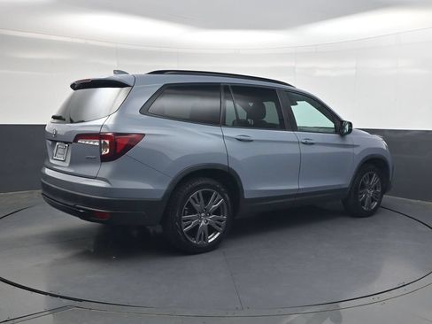 Used 2022 Honda Pilot Sport image 4