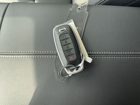 Certified 2025 Nissan Murano SL image 34