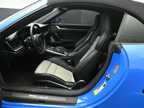 Used 2022 Porsche 911 Turbo S w/ 911 Turbo Sportdesign Package image 10