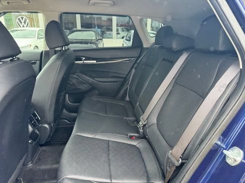 Used 2023 Kia Seltos SX AWD/4WD image 11