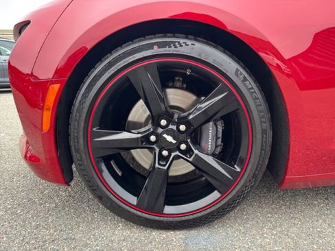Used 2018 Chevrolet Camaro SS image 10