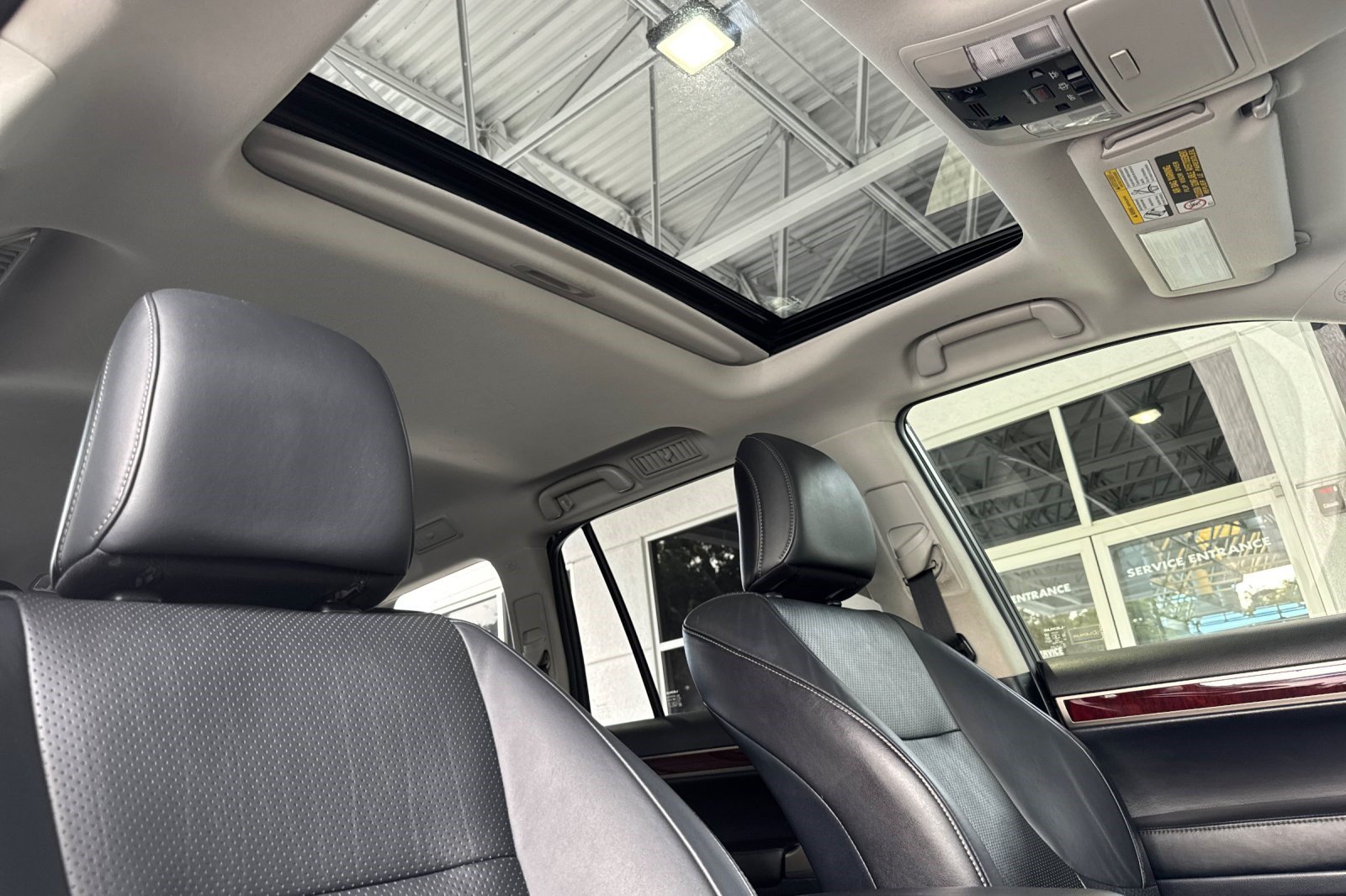 Used 2017 Lexus GX 460 Luxury AWD/4WD image 22