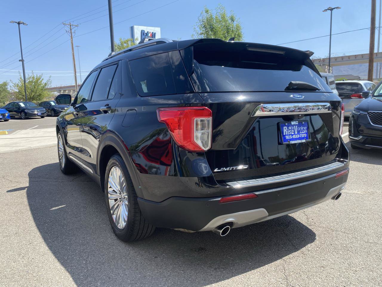 Used 2022 Ford Explorer XLT RWD image 5
