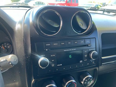 Used 2017 Jeep Patriot Sport w/ Power Value Group FWD image 18