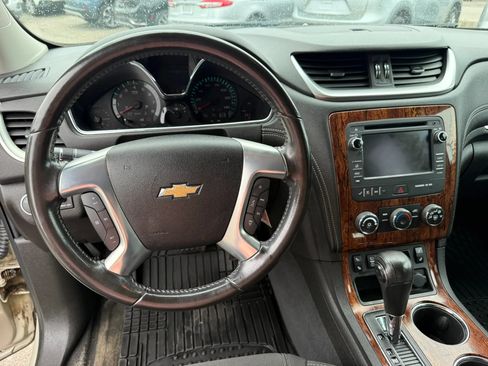 Used 2014 Chevrolet Traverse LT w/ All-Star Edition FWD image 18