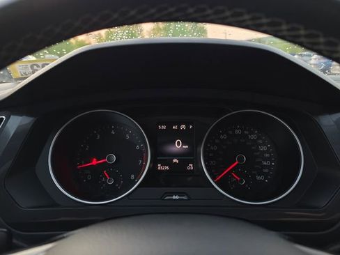 Used 2021 Volkswagen Tiguan SE AWD/4WD image 27