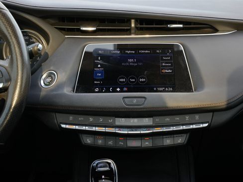 Used 2022 Cadillac XT4 Sport FWD image 13