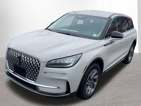 Used 2023 Lincoln Corsair AWD w/ Equipment Group 101A image 2