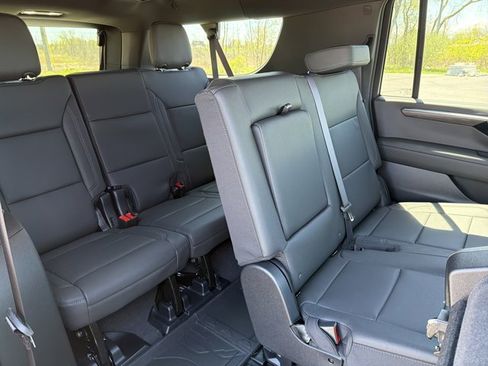 New 2026 Chevrolet Suburban LT w/ Comfort Package AWD/4WD image 31