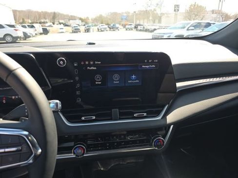 New 2026 Chevrolet Equinox LT w/ Convenience Package II image 17