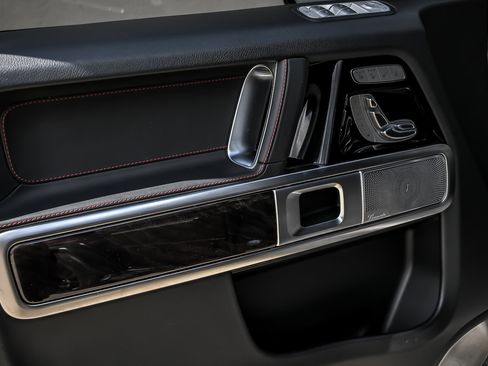 Used 2024 Mercedes-Benz G 550 w/ Manufactur Interior Package image 18