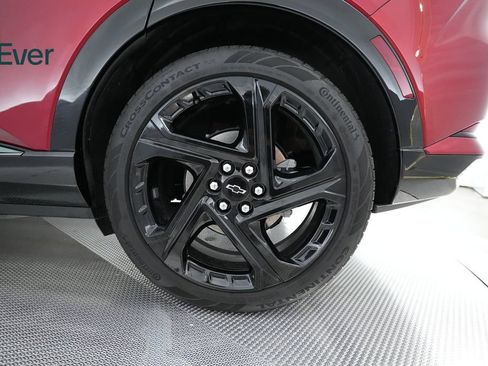 Used 2024 Chevrolet Equinox EV RS FWD image 9