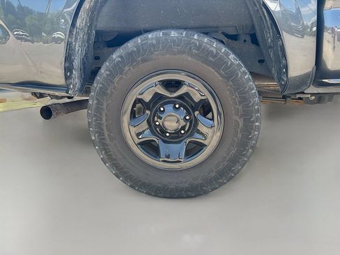 Used 2022 Toyota Tacoma SR AWD/4WD image 11