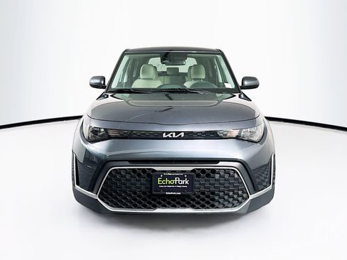 Used 2025 Kia Soul LX w/ LX Technology Package image 2