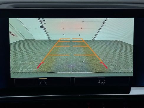 Used 2025 Chevrolet Silverado 1500 LT image 4