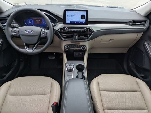 Used 2021 Ford Escape Titanium FWD image 14