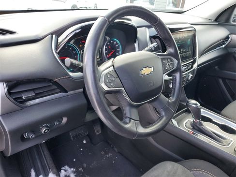 Used 2019 Chevrolet Traverse LT image 11