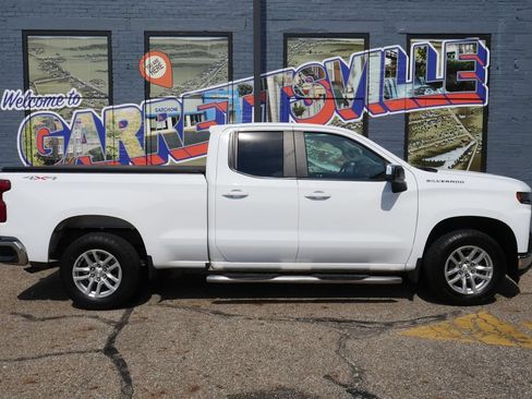 Used 2019 Chevrolet Silverado 1500 LT w/ All-Star Edition AWD/4WD image 27