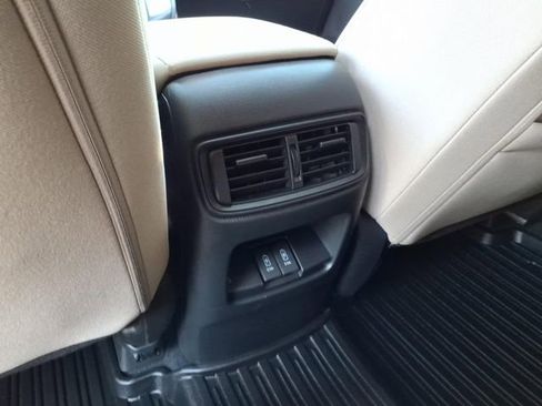 Used 2022 Honda CR-V EX image 9